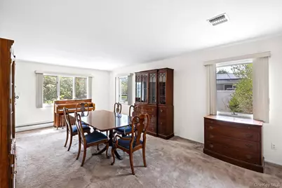 31 Marwood Place, Stony Brook, NY 11790 - Photo 8