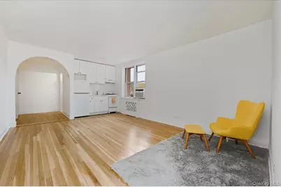 5645 Netherland Avenue #2F, Bronx, NY 10471 - Photo 4