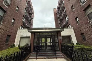 141-05 Pershing Crescent, Briarwood, NY 11435 - Photo 2