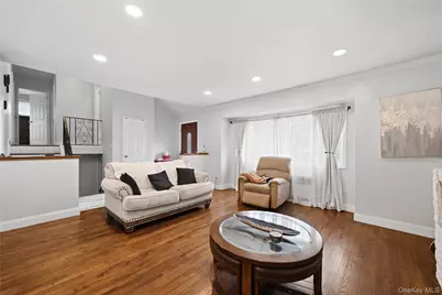 572 Benjamin Road, North Babylon, NY 11703 - Photo 20