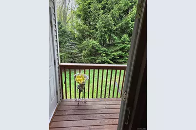 49 Aveonis Court #49, Fishkill, NY 12524 - Photo 4