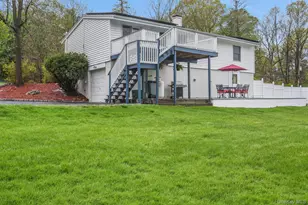 3296 Stony St, Mohegan Lake, NY 10547 - Photo 10