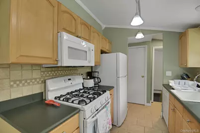 3296 Stony Street, Mohegan Lake, NY 10547 - Photo 20