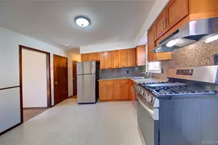 75 Farnum Blvd, Franklin Square, NY 11010 - Photo 8