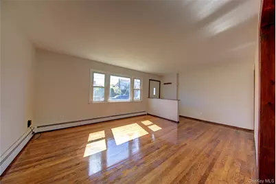 75 Farnum Boulevard #1, Franklin Square, NY 11010 - Photo 4