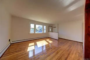 75 Farnum Blvd, Franklin Square, NY 11010 - Photo 4
