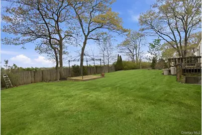 258 Oakland Avenue, Miller Place, NY 11764 - Photo 22