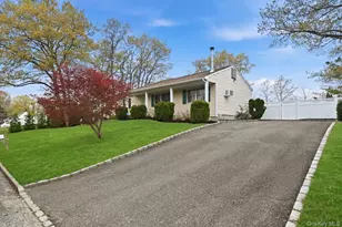 258 Oakland Ave, Miller Place, NY 11764 - Photo 4