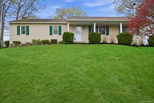 258 Oakland Ave, Miller Place, NY 11764 - Photo 2