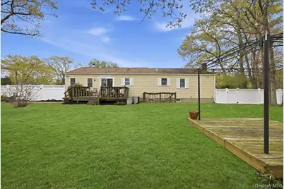 258 Oakland Avenue, Miller Place, NY 11764 - Photo 28