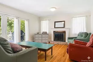 9 Townsend Rd, Glen Cove, NY 11542 - Photo 24