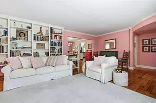 9 Townsend Rd, Glen Cove, NY 11542 - Photo 10