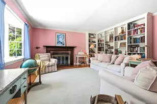 9 Townsend Rd, Glen Cove, NY 11542 - Photo 8