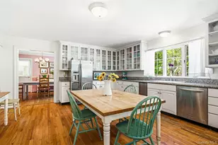 9 Townsend Rd, Glen Cove, NY 11542 - Photo 20