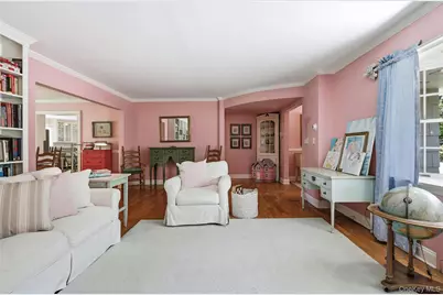 9 Townsend Road, Glen Cove, NY 11542 - Photo 10