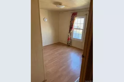 1661 Old Country Road Unit #415, Riverhead, NY 11901 - Photo 6