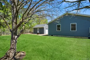 11 Jackson St, East Islip, NY 11730 - Photo 24