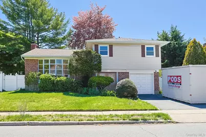 29 Edna Drive, Syosset, NY 11791 - Photo 1