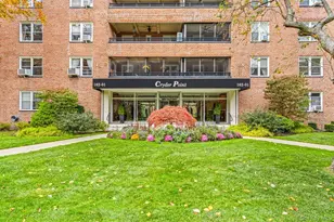 162-01 Powells Cove Blvd, Whitestone, NY 11357 - Photo 16