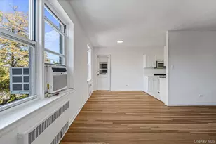 162-01 Powells Cove Blvd, Whitestone, NY 11357 - Photo 4
