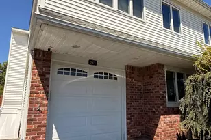 345 O'Connor Rd, North Babylon, NY 11703 - Photo 2