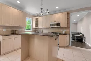31 9th Ave, Kings Park, NY 11754 - Photo 8