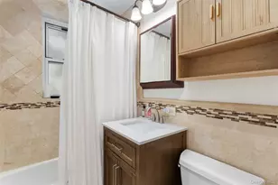 110 Dehaven Dr, Yonkers, NY 10703 - Photo 10