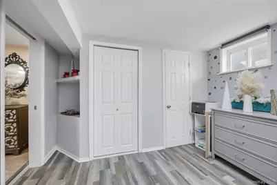 82-30 266th Street, Glen Oaks, NY 11004 - Photo 16