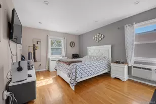 82-30 266th St, Glen Oaks, NY 11004 - Photo 14