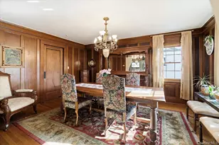 19 Addison Pl, Rockville Centre, NY 11570 - Photo 8