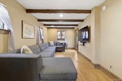 19 Addison Place, Rockville Centre, NY 11570 - Photo 12