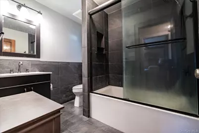 19 Addison Place, Rockville Centre, NY 11570 - Photo 16