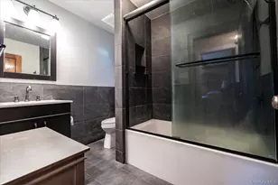 19 Addison Pl, Rockville Centre, NY 11570 - Photo 16