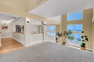 35 Sunview Dr, Glen Cove, NY 11542 - Photo 10