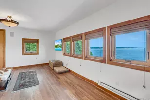 35 Sunview Dr, Glen Cove, NY 11542 - Photo 18
