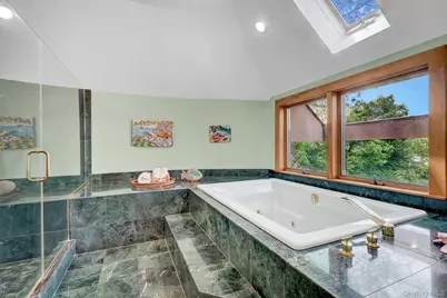 35 Sunview Drive, Glen Cove, NY 11542 - Photo 20