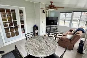 27 Colonial Rd, Copiague, NY 11726 - Photo 12