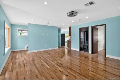 1524 Bowe Road, Valley Stream, NY 11580 - Photo 6