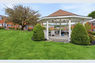 1879 Crompond Road #C10, Peekskill, NY 10566 - Photo 14