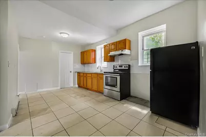 704 E 183rd Street, Bronx, NY 10458 - Photo 6