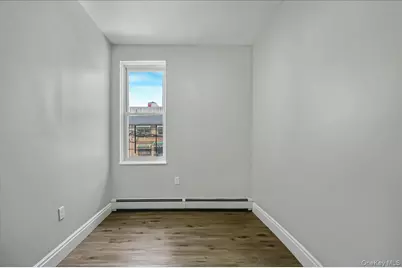 704 E 183rd Street, Bronx, NY 10458 - Photo 4