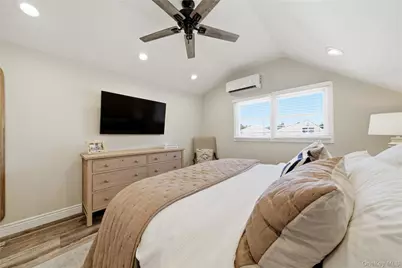 149 Raleigh Lane, West Islip, NY 11795 - Photo 26