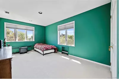13802 Rockaway Beach Boulevard, Rockaway Park, NY 11694 - Photo 22