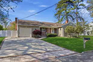 15 7 Ave, Smithtown, NY 11787 - Photo 2