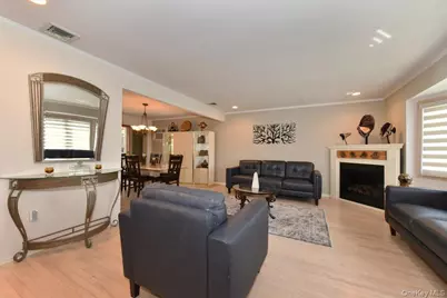 837 Beckman Drive, Bellmore, NY 11710 - Photo 6