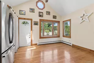 1749 Commonwealth Ave, Merrick, NY 11566 - Photo 14