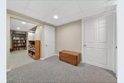 22 E Mayer Drive, Suffern, NY 10901 - Photo 30