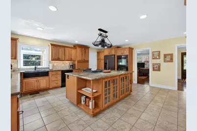 22 E Mayer Drive, Suffern, NY 10901 - Photo 10