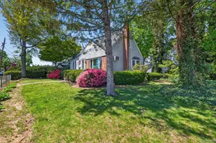 2021 Lincoln Ave, East Meadow, NY 11554 - Photo 24