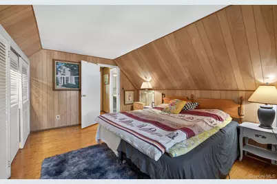 2021 Lincoln Avenue, East Meadow, NY 11554 - Photo 16